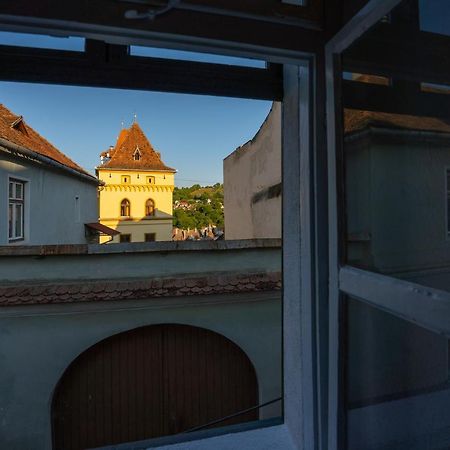 Casa La Strada Aparthotel Sighisoara Exterior photo